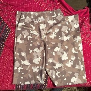 NWOT Balance Collection Brown and White Camouflage Leggings size small